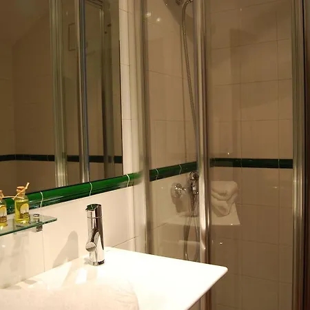 Molino Bajo Hotel 2*