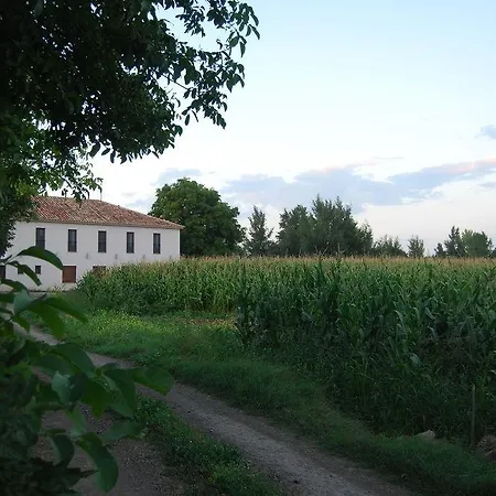 Molino Bajo Hotel 2*